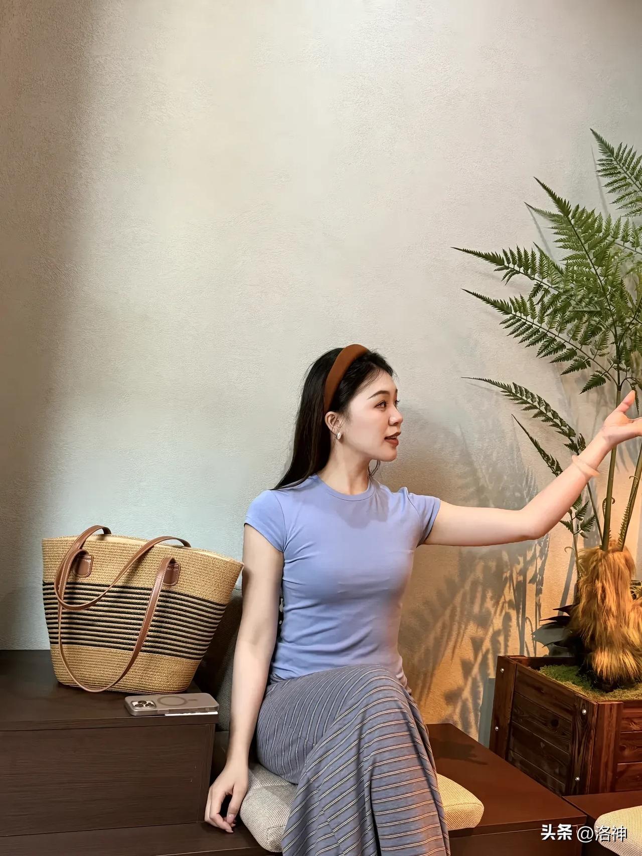 你好，
我那素未谋面的女朋友！