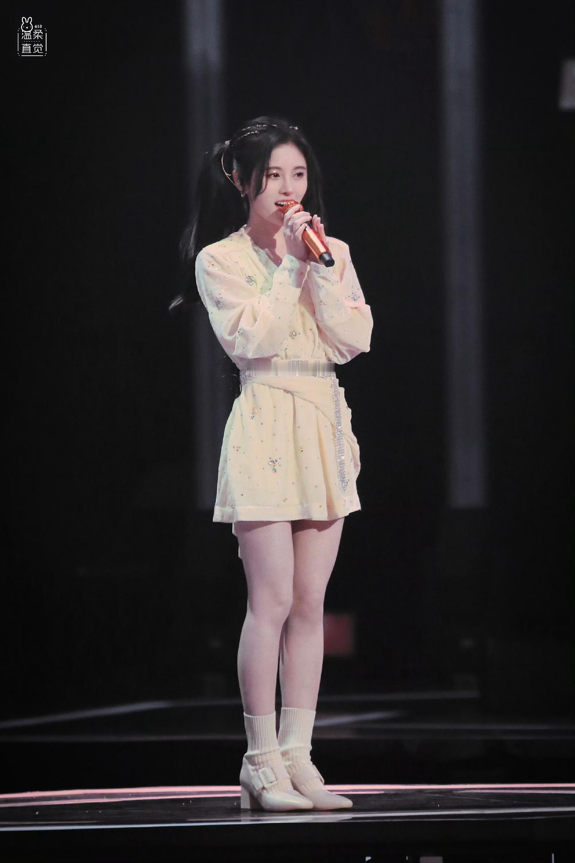 jjy鞠婧祎jjy鞠婧祎苏绿夏“比起你人尽皆知 大红大紫 更希望你平安顺遂 知足