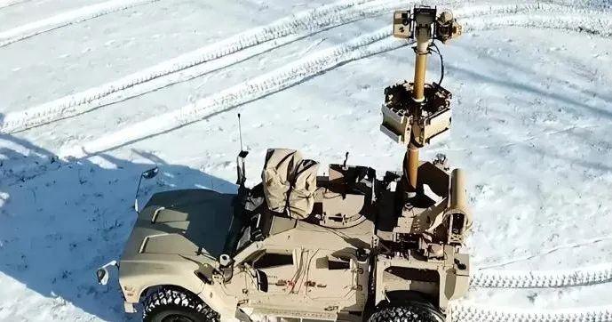 乌军将英国提供的AUDS无人机防御系统部署到前线，这款防无人机系统作用距离8千米