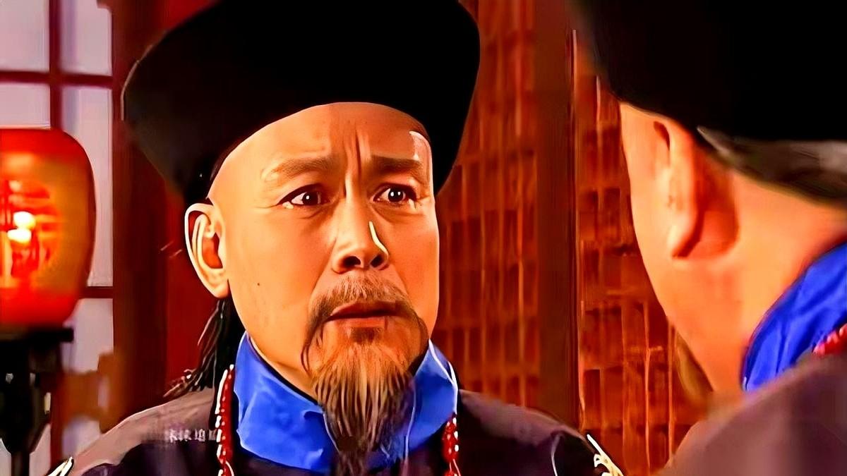 翻开大清初年的宗谱，礼亲王代善的名字下面，挂着一项后人根本没法复制的记录。
他一