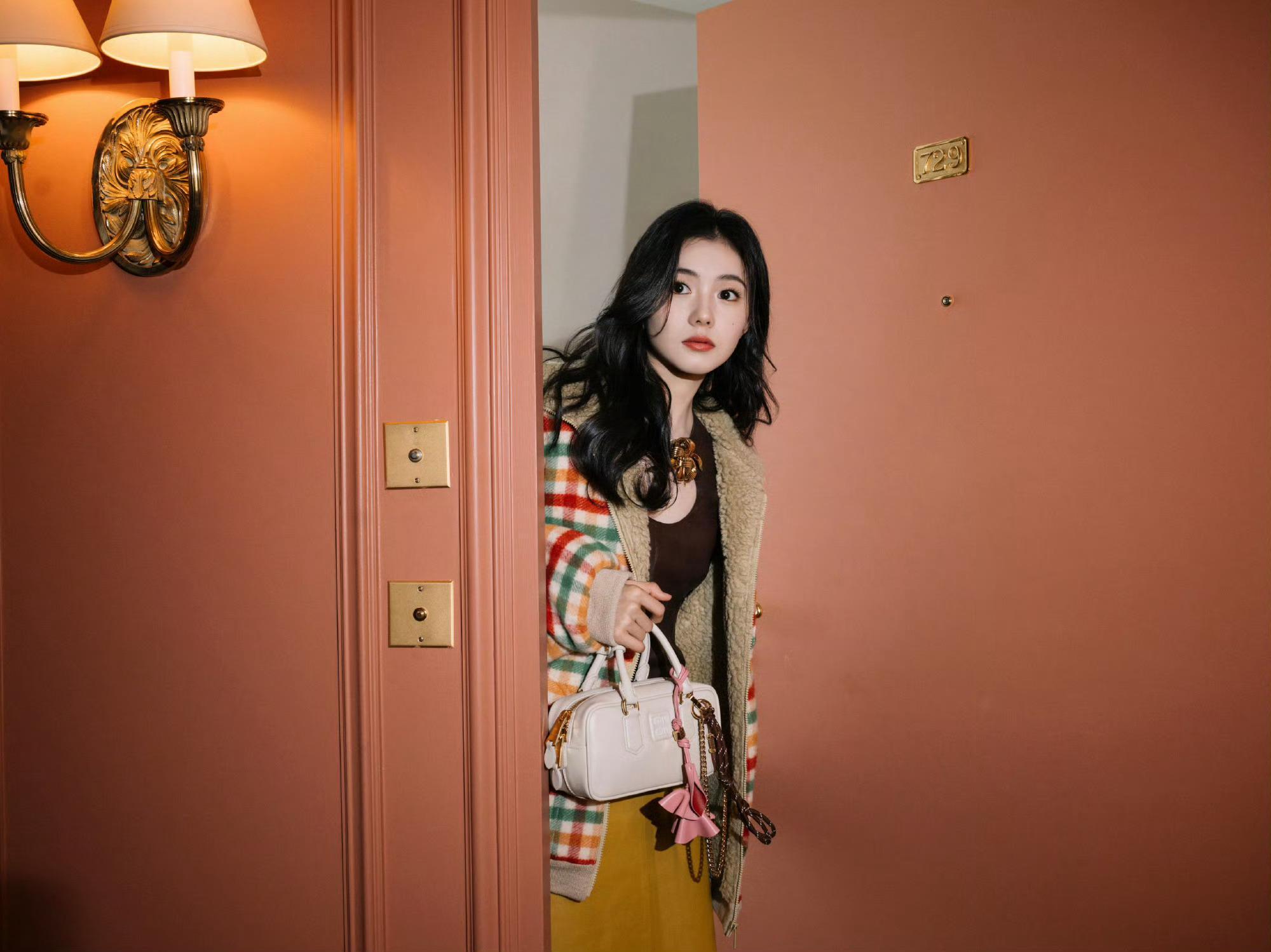 巴黎时装周MiuMiu大秀的中国女演员刘浩存 赵今麦 李庚希 ​​​