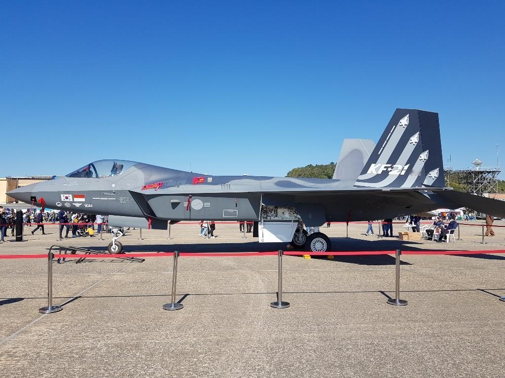 BAE系统公司将为韩国KF-21 Boramae战斗机提供敌我识别系统 

飞行