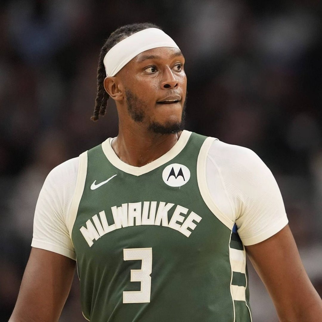 NBA 湖人队提出的交易方案是，用以下球员换取迈尔斯·特纳：• 贾里德·范德比尔