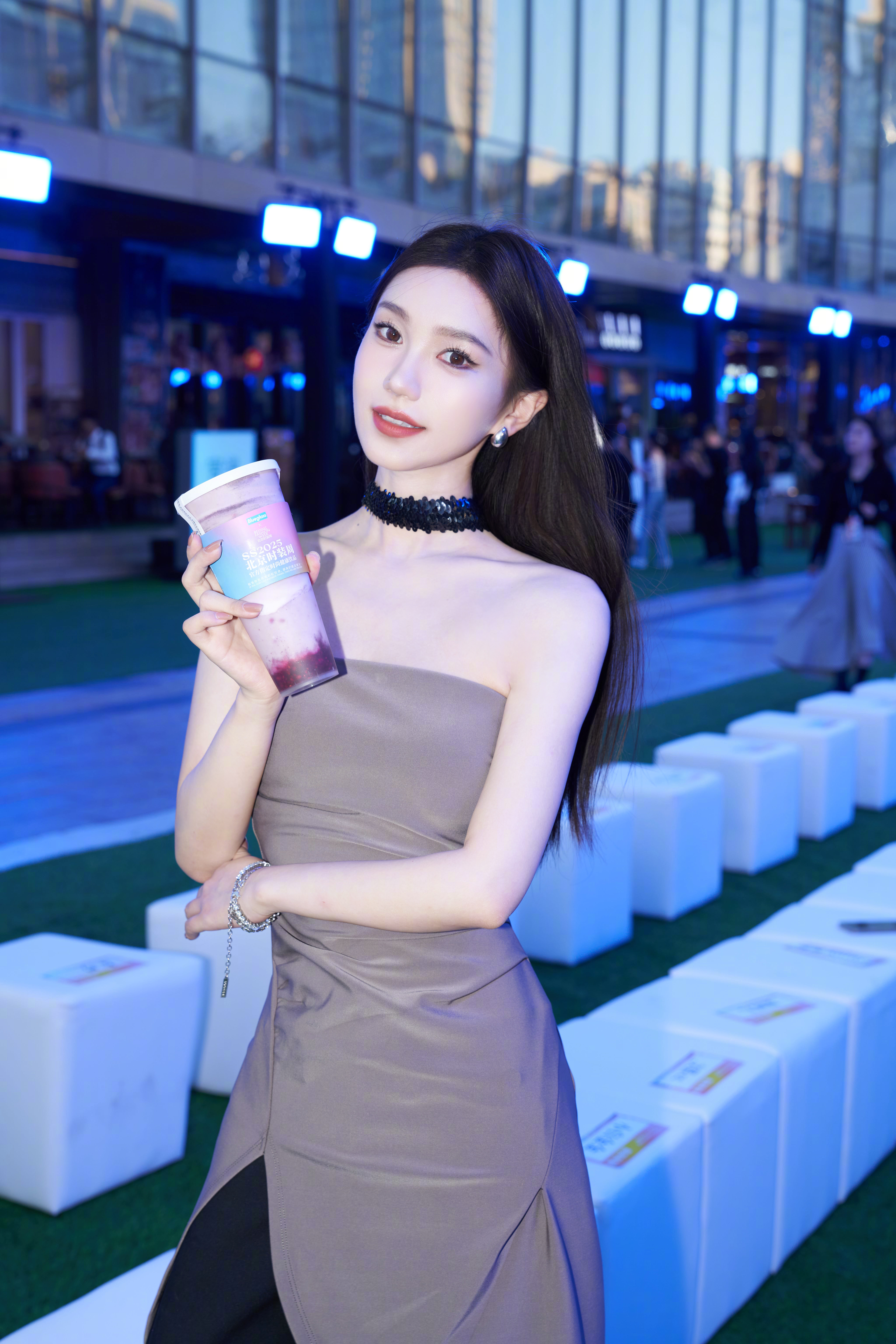 🎬北京时装周•秀场记录#北京时装周##时髦精##中国风# ​​​