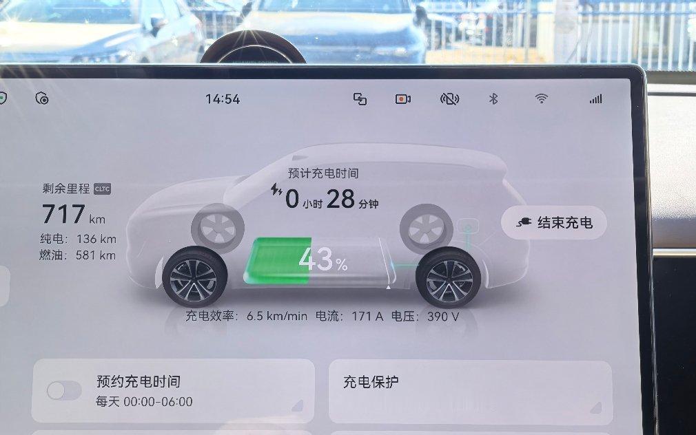 是谁在把增程车当纯电开所有的增程车主都会这么干吧，毕竟加油多贵啊，平时能用电绝不
