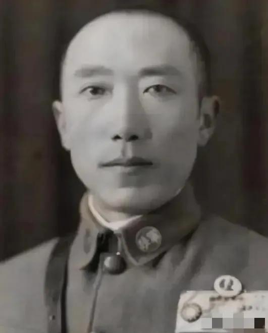 1941年2月，土匪乔日成看着手下递来的情报，当场把桌子掀了，咬着牙骂：“小鬼子