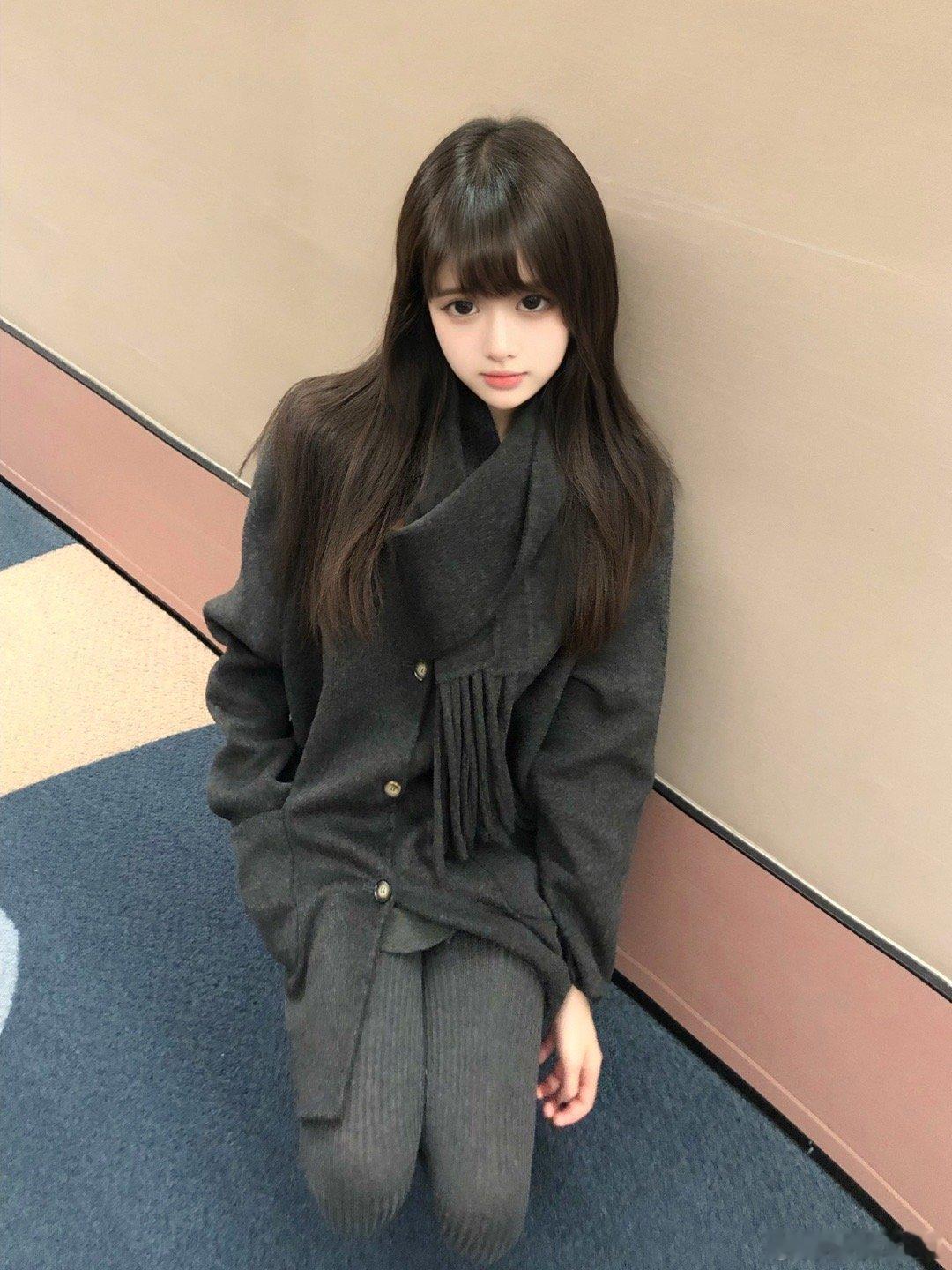 跟我就发誓，跟她就发钱是吧 