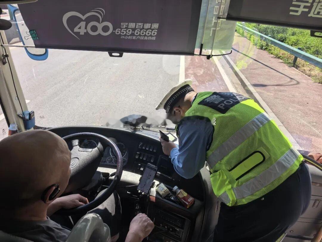 【英雄城交通•综合 | 五一我在岗！南昌处处有“警色”】南昌稳中求进高质量发展 