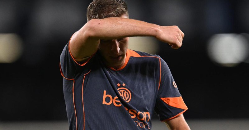 天空体育：诺丁汉森林对弗拉泰西有真实兴趣，已与其经纪人进行新接触。国米立场不变。