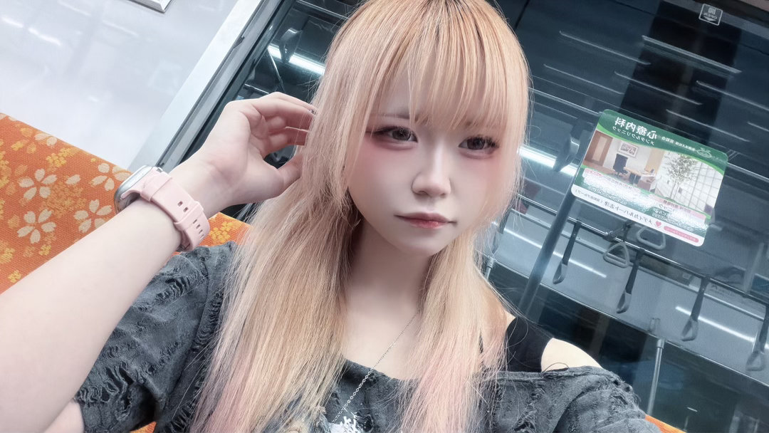 不起床等什么！等我来把你从被窝里抖出来吗？ ​​​