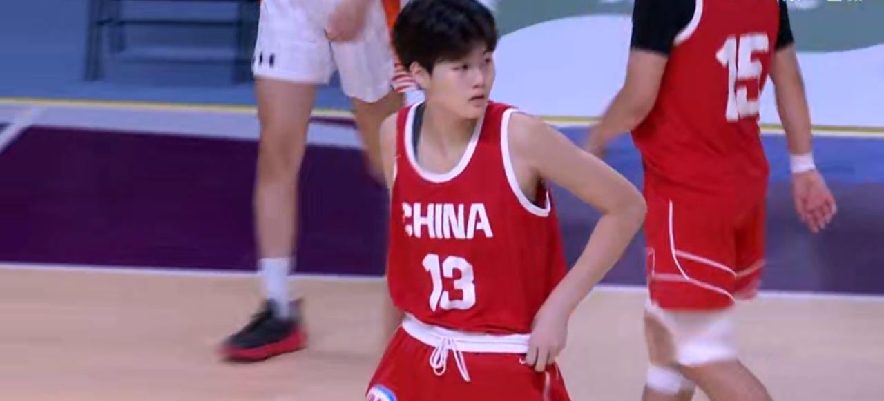 8月14日晚，国青女篮热身赛，U18中国女篮和世新大学女篮的比赛太精彩了，最终比
