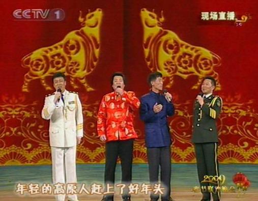 同是草根歌手，马广福朱之文谁才是真正的农民歌手？
同样凭好嗓子走红，马广福登春晚