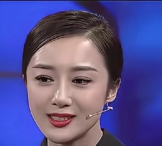 李依晓说：“我妈妈可能在家说话是最算的，我爸爸永远是让着我妈妈的，我爸爸特别好，