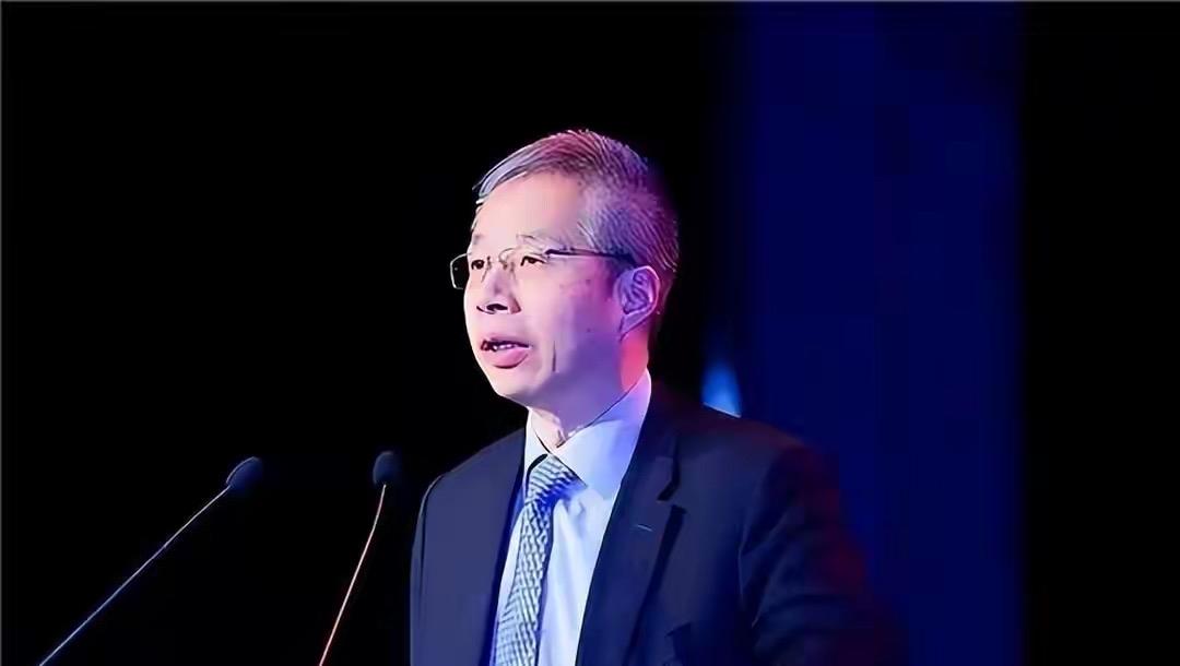 消费引擎为何点不旺：李迅雷的回答，是一场“次优选择”的坦白

为什么中国的消费引