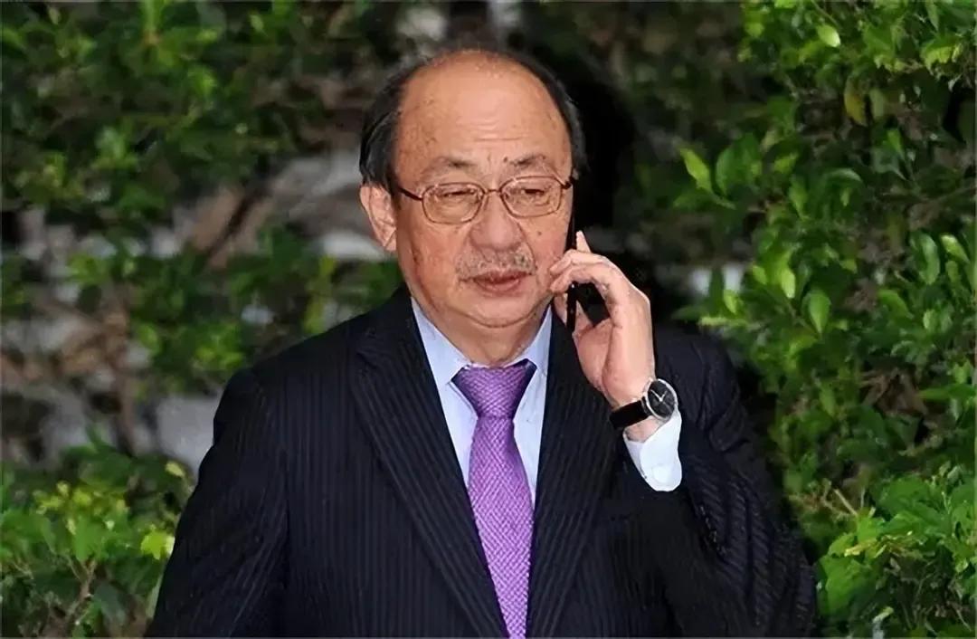 真的佩服柯建铭，明明是自己该扛起来的责任，到了关键时刻就不认账，还死皮赖脸地呆在