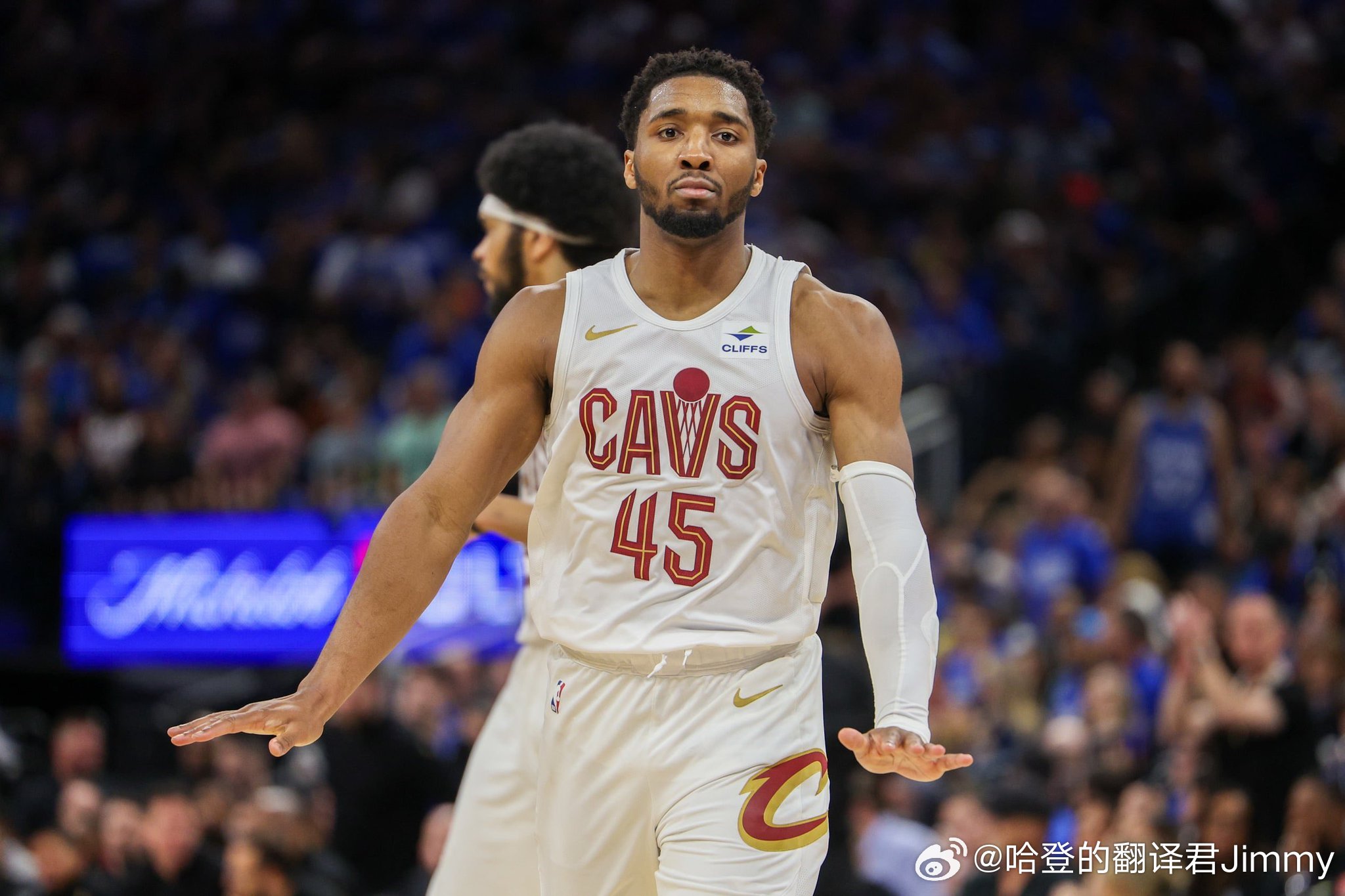 米切尔：进入季后赛只是最低标准，这是我们本来就预期会做到的事。你当然会感激，也会