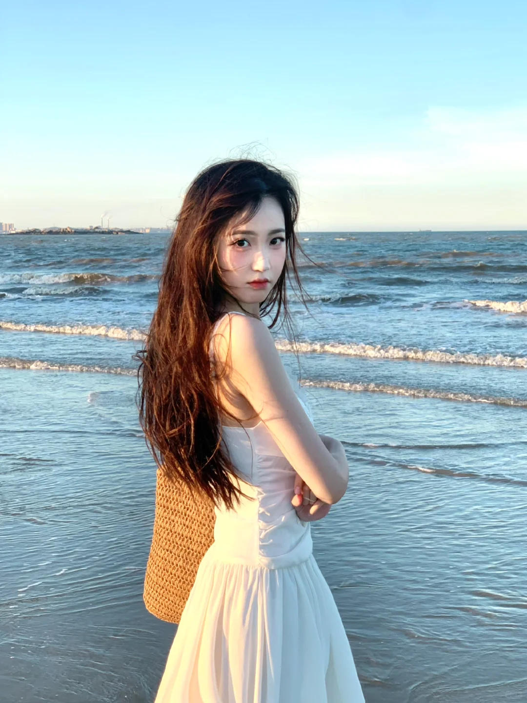 被海风吹乱了