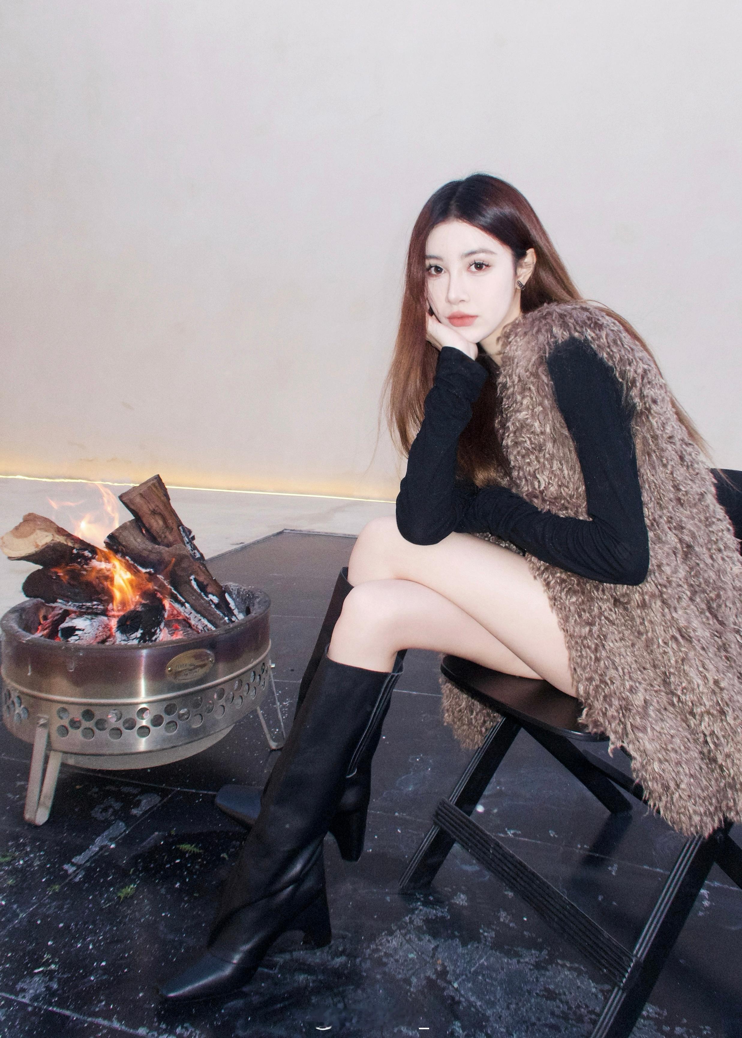 Sunset & Fire#今天穿什么##ootd#  ​​​