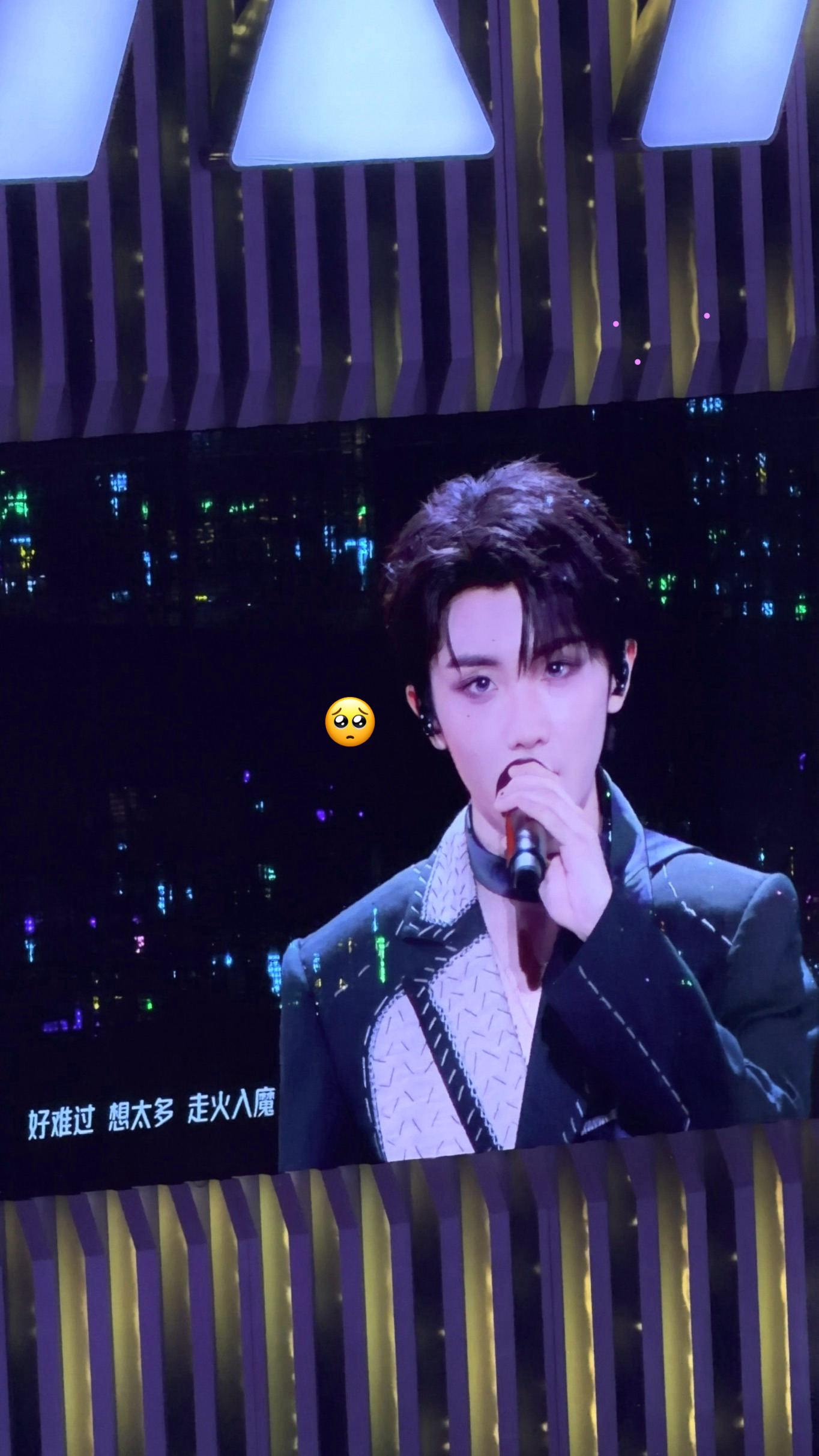 我嘬嘬嘬 ​​​