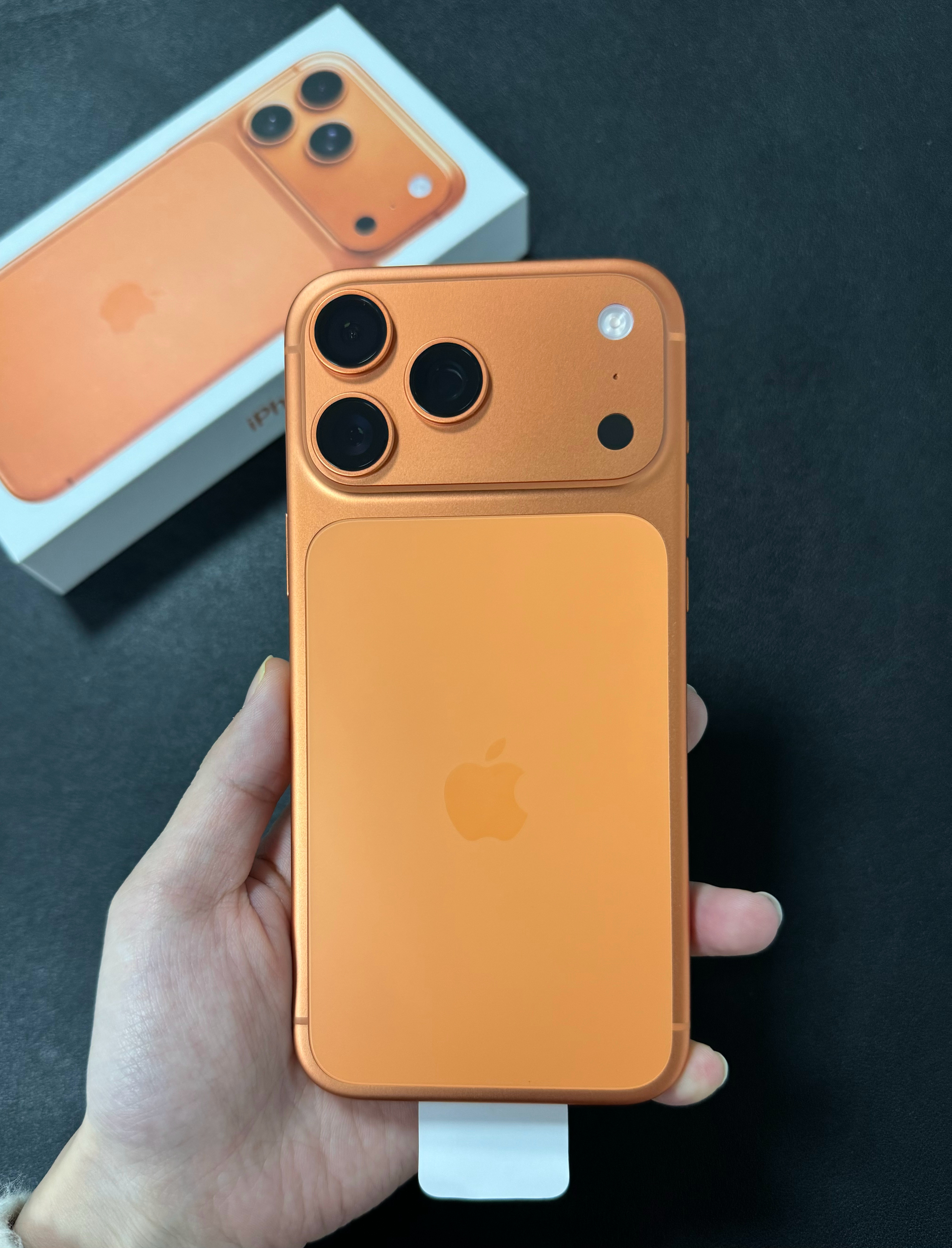 iPhone17 Pro Max 256橙，昨天激活，未使用，电池0循环，全套带
