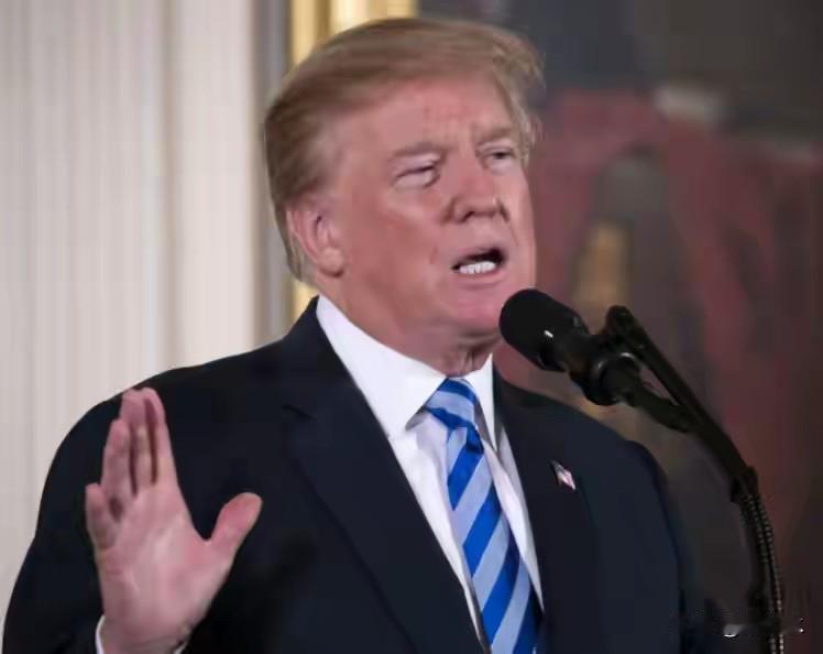 特朗普这喊话真是让人摸不着头脑。先说美国不管海峡，让中方自己想办法打通，这葫芦里