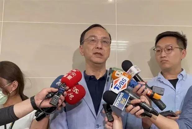 台湾行政机构负责人卓荣泰日前提出，可能会对原住民禁伐补偿条例提出“释宪”申请。对