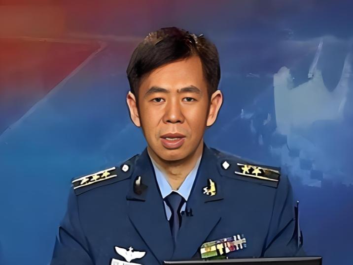 空军大校戴旭大声疾呼：“美国正在通过控制中国教育，培养亲美洋奴，其通过留学、发绿