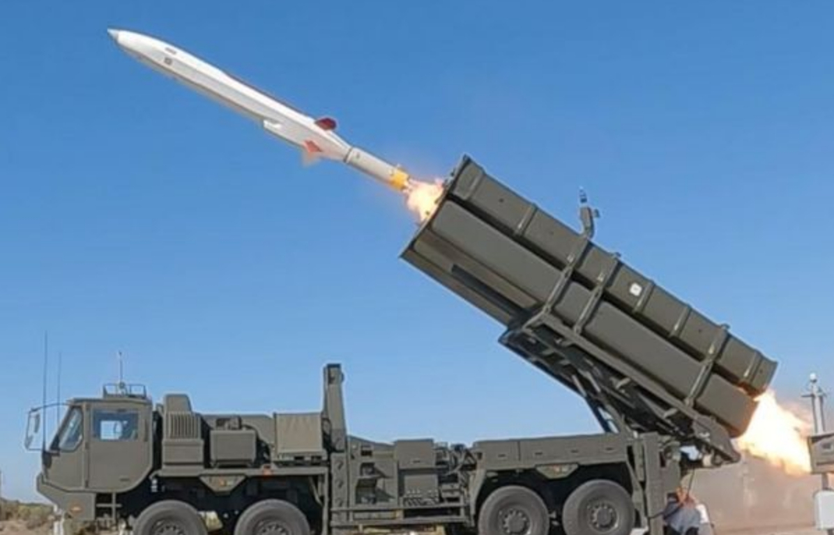 日本正悄悄把卫星星座武装成天眼。这套低轨侦察网络能为自卫队的远程导弹精确锁定目标