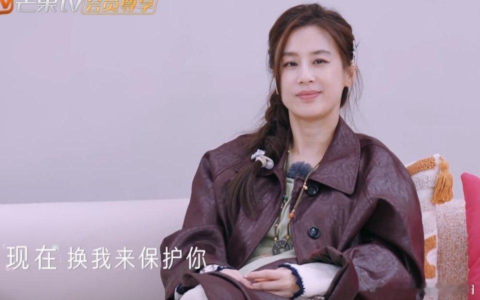 黄圣依妈妈表态：二婚女婿，必须符合2个要求第一个就是必须要有钱。这一点网友丝毫不