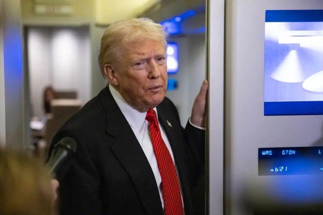 一年前，特朗普在赢得白宫宝座时，曾承诺要重振经济。然而在本周二的多场选举中，共和