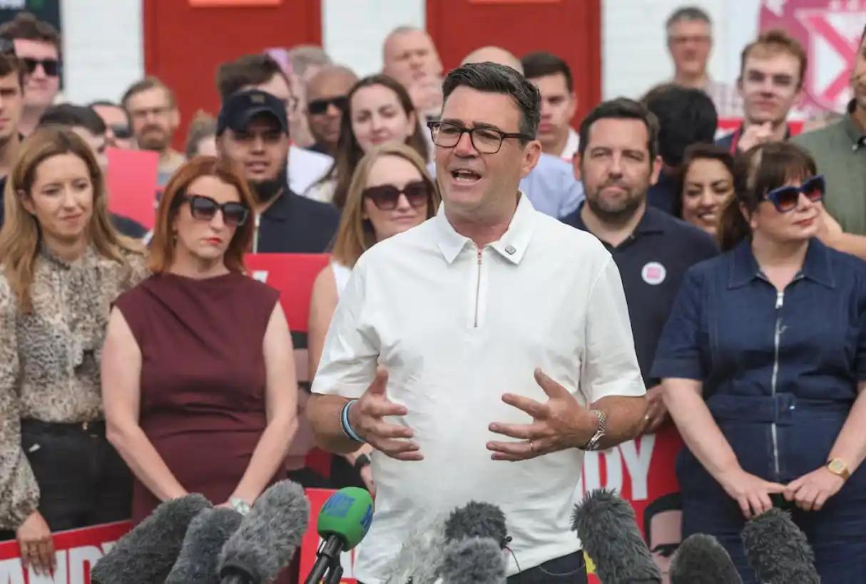 英国下任首相热门人选出狠招：建北方唐宁街，拆分伦敦核心权力
 
据新华社伦敦7月