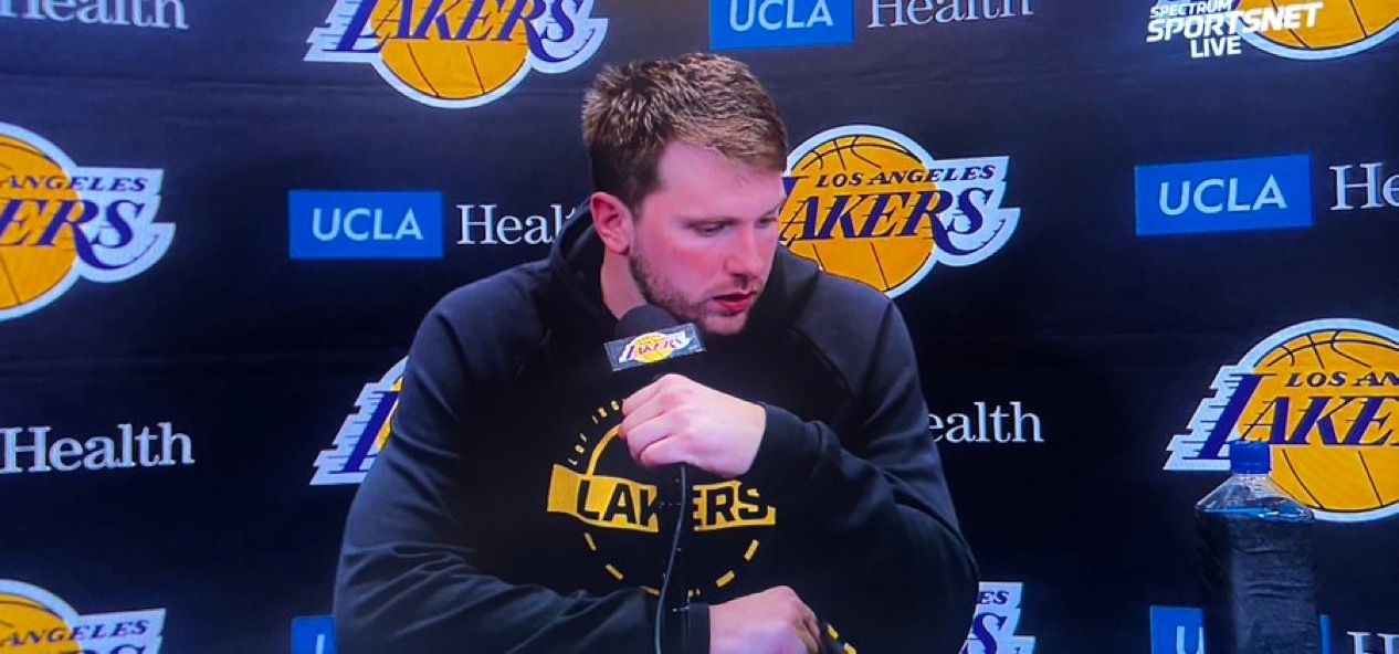 卢卡在谈到里夫斯那记关键罚球故意不中时说：“这非常难做到。而他（用这种方式）扳平