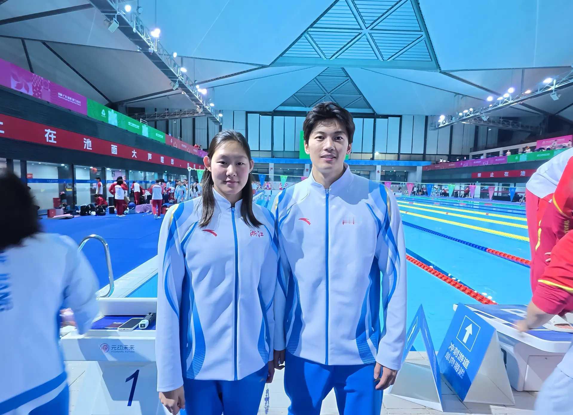 『8446』20251117 全运会合照掉落种下一颗🐰，收获一堆合照📷cr?