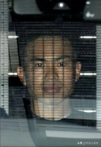 2026年3月24日，23岁的日本陆上自卫队三等陆尉村田晃大翻越围墙，持刀强闯中