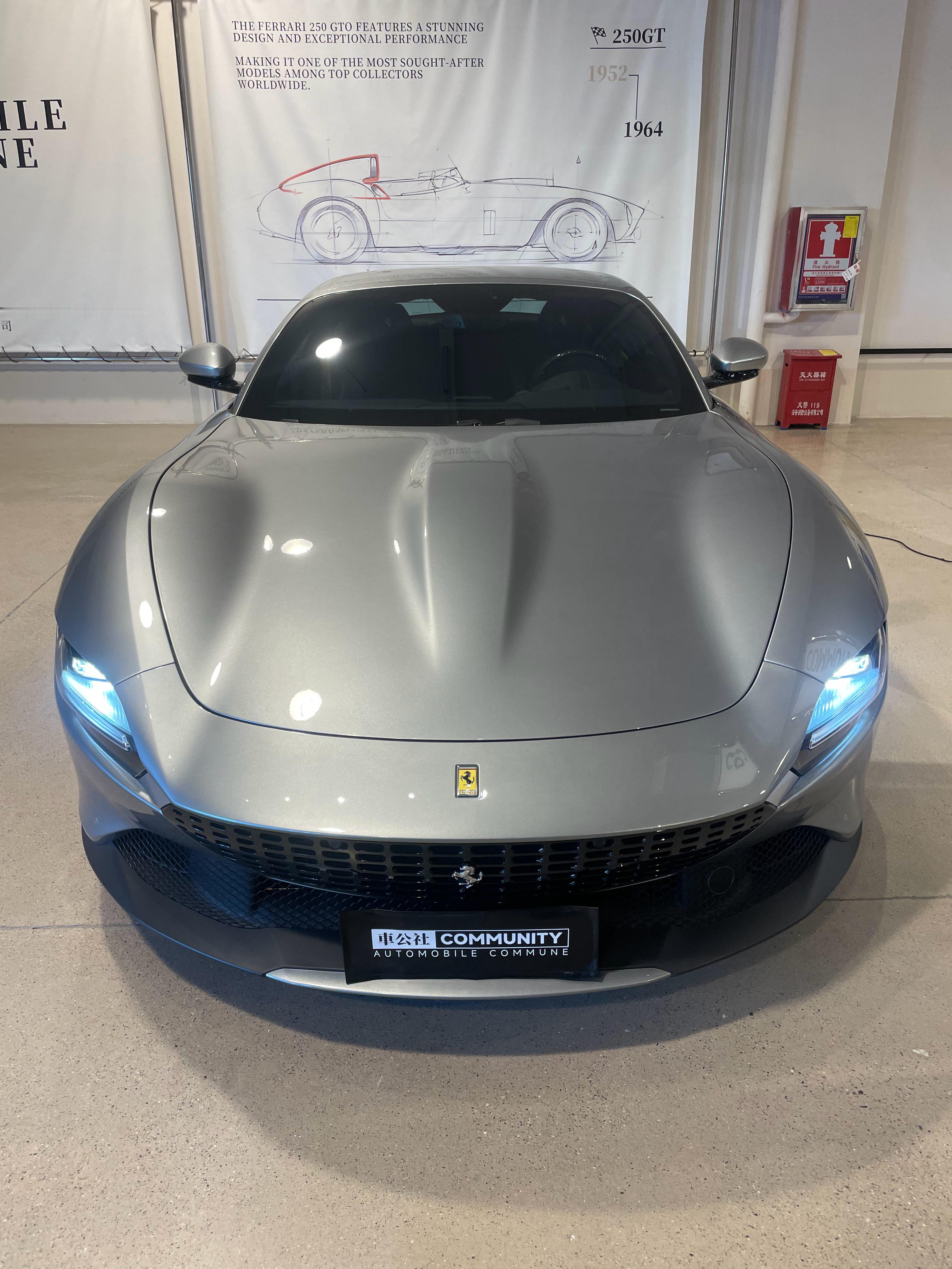 法拉利(ferrari) 捡漏一台ROMA  196.8w21年5500公里/原