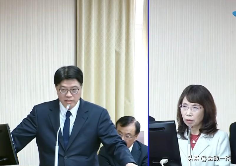 邱垂正叫嚣：“两岸是两国”

民众党立委陈昭姿今天（23日）在立院质问台陆委会主