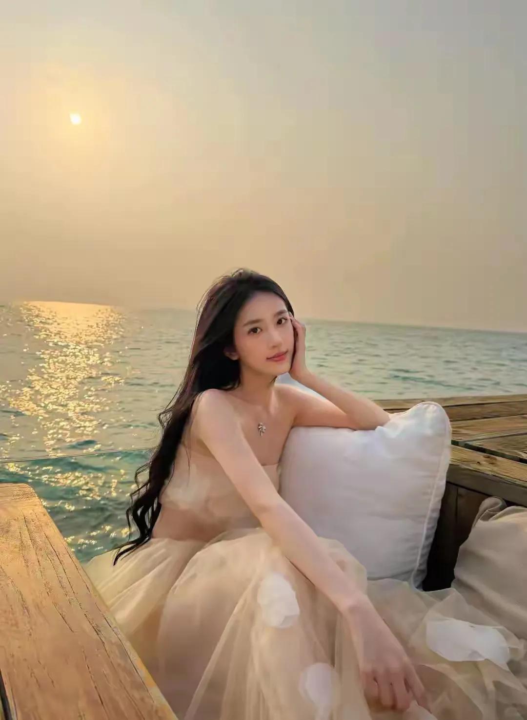 什么是有女人味的表现?魅力型女人 轻熟女人味