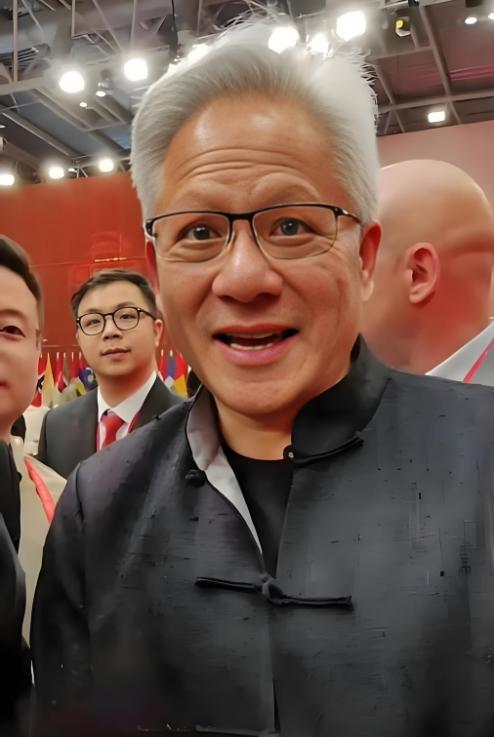 黄仁勋
刚要爬出一个坑，
又掉进另一个更深的坑。

黄仁勋刚爬出关税坑，又踩进国