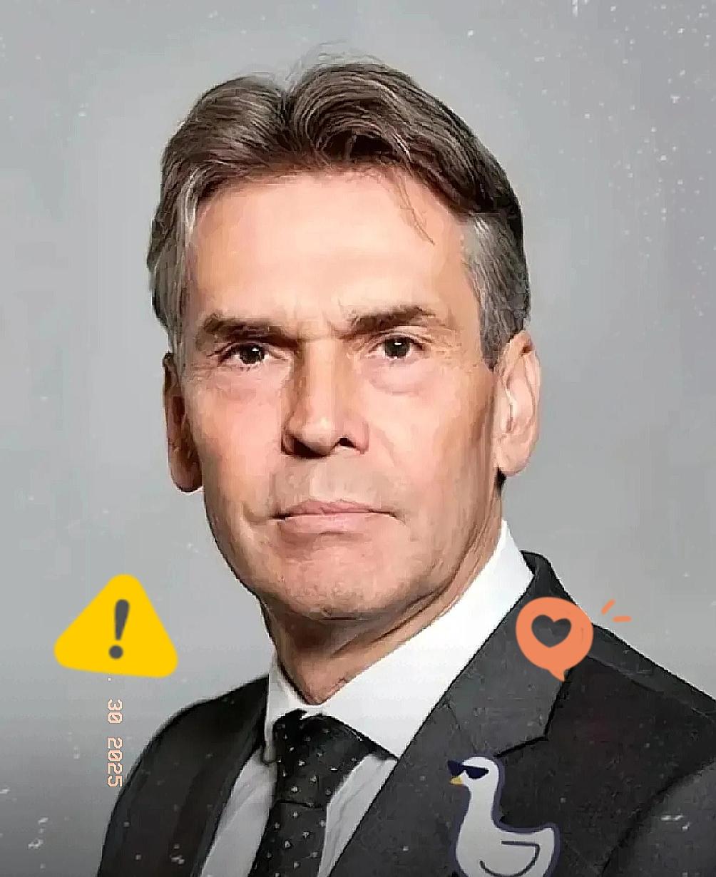 快讯！快讯
荷兰众议院宣布了
 
10月29日，荷兰议会众议院选举正式开投！来自