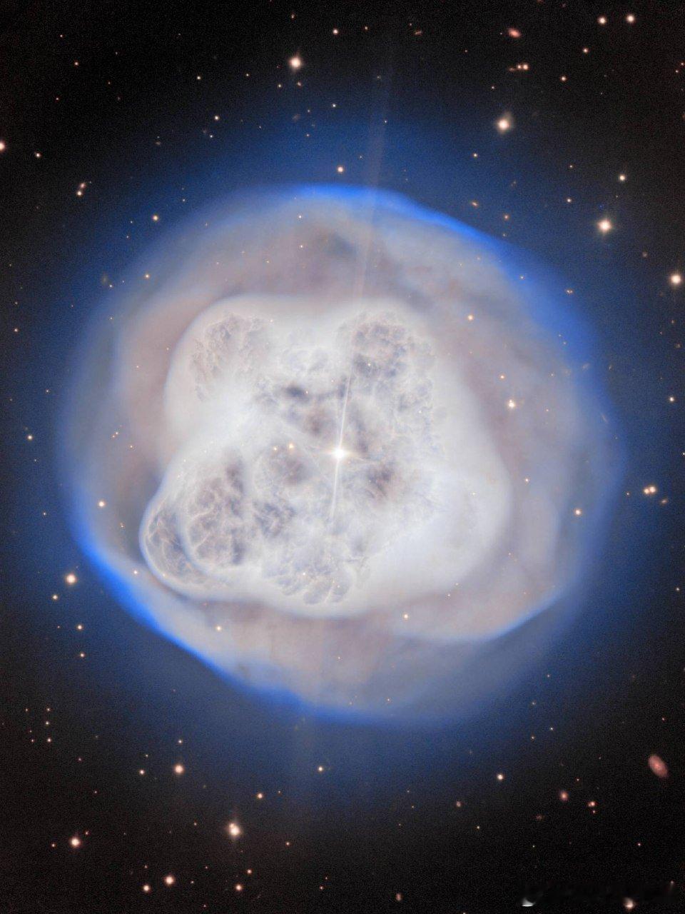 ✨NGC 1514｜水晶球星云影像来自双子座北望远镜拍摄。它距离地球约1500光