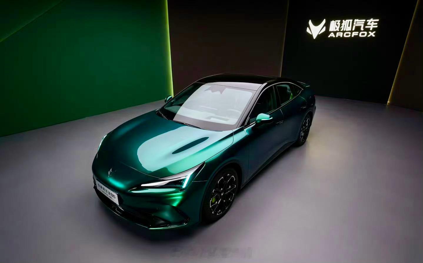 极狐阿尔法S5这颜值，真的绝了！最近它可是搞了个大动作，不仅官宣陈妍希当“律动星