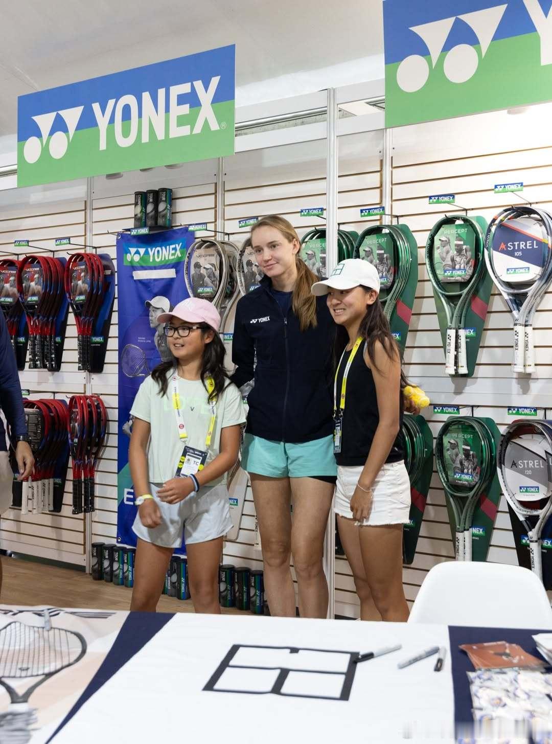 莱巴金娜！Yonex蒙特利尔🇨🇦见面会[哇]wta[超话] ​​​
