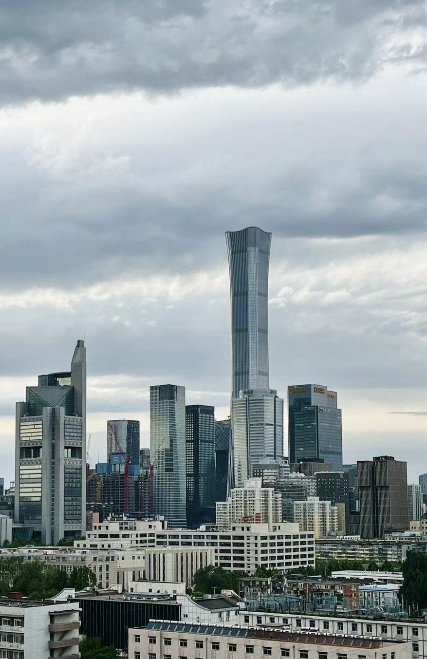 #北京天空出现七彩祥云#祥云没看到，但这天，确实很通透[并不简单] ​​​