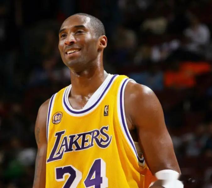 2009 年，詹姆斯在接受采访时被问道谁是 NBA 最优秀的球员。他回答道：“科