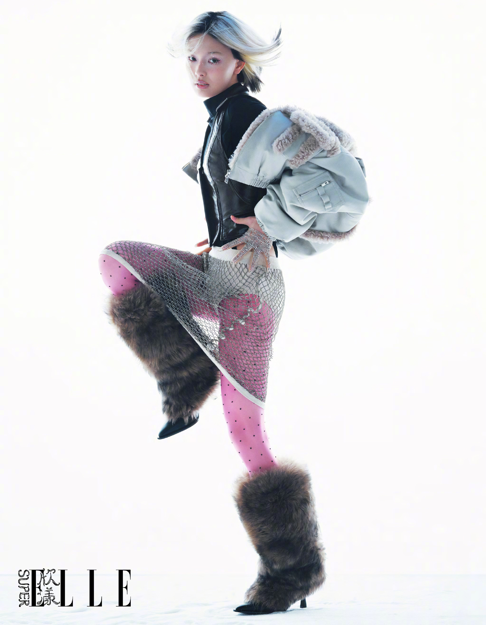 SuperELLE11月刊赵佳丽SuperELLE直击风暴大片摄影：任海华 ​​