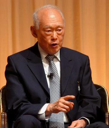 李光耀曾说：“新加坡成功的关键是英国人留下的法治制度，而不是什么儒家文化，在英国