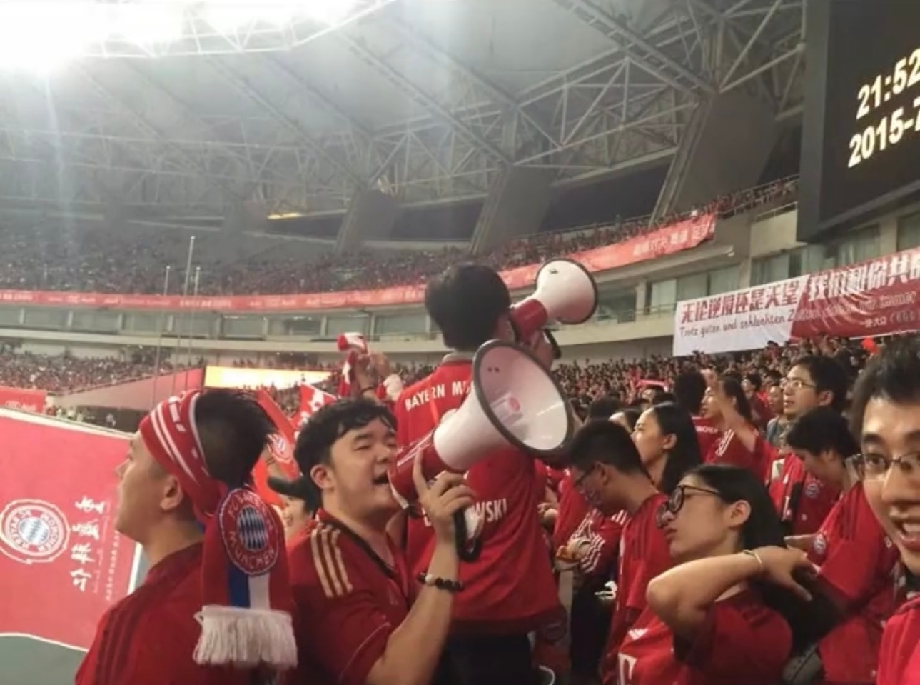 兄弟姐妹们，今天我想做一件9年前、11年前、14年前我做的事！如果大家看见了，辛