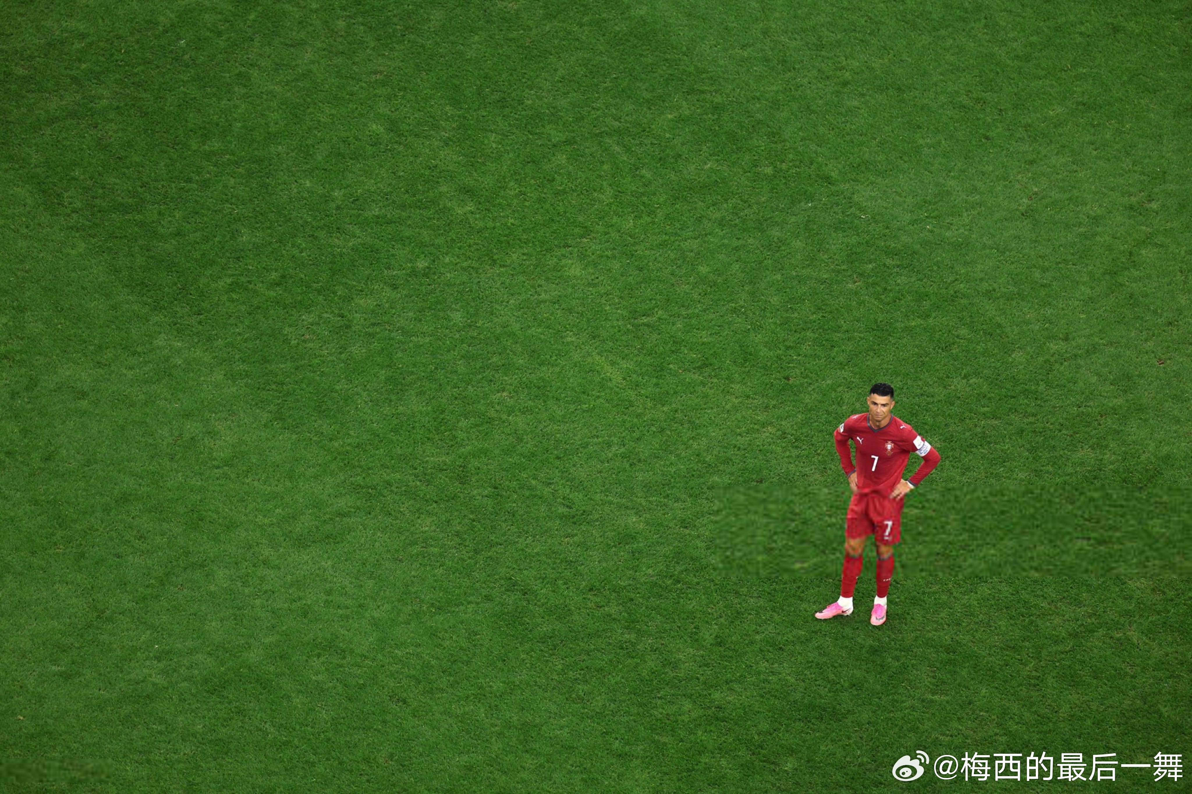 梅西球迷表示respect从此世界杯舞台上告别罗哥了C罗最后一舞遗憾落幕
