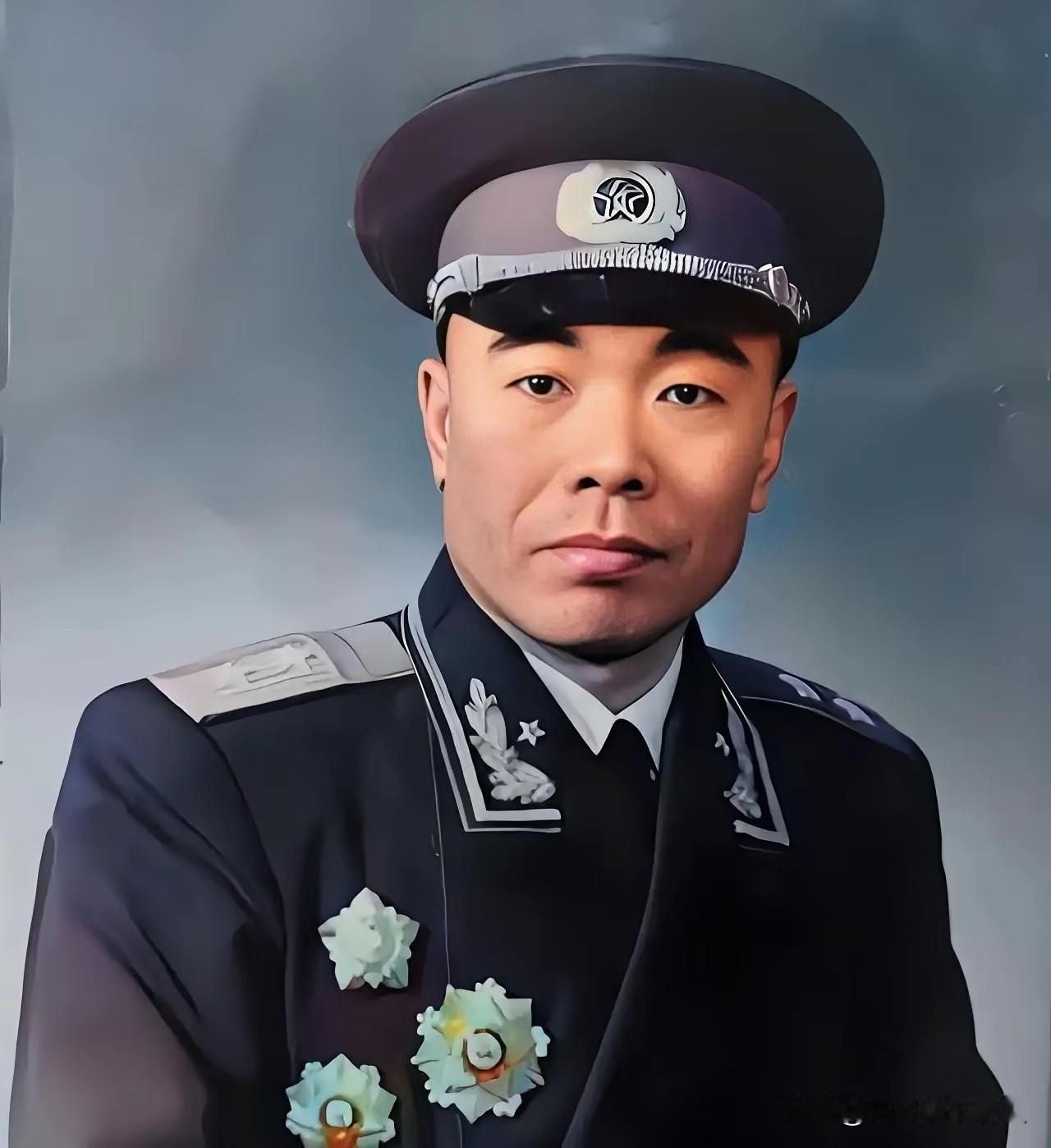 从“杂牌军”到“铁血雄狮”：一支部队的逆袭，一位将军的热泪

你见过一支被自己人