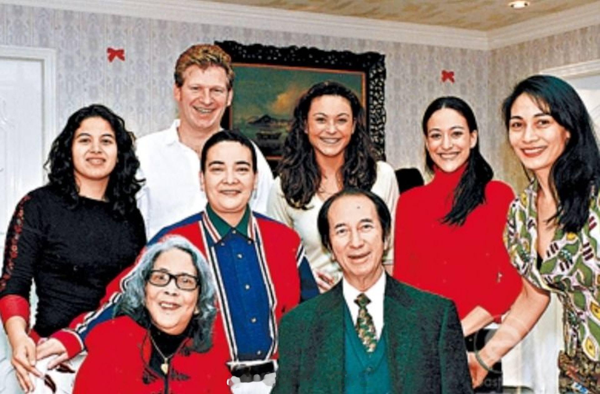 “赌王家族最惨孙女”何家华公开与爆肌型男亲吻照 惹婚变疑云现年50岁、已故赌王何